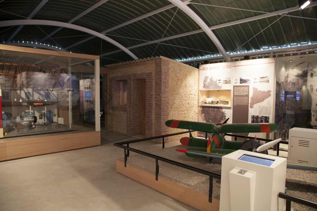 Interpretation Center Of Aviation and Aerial War Republican (1936-1939)