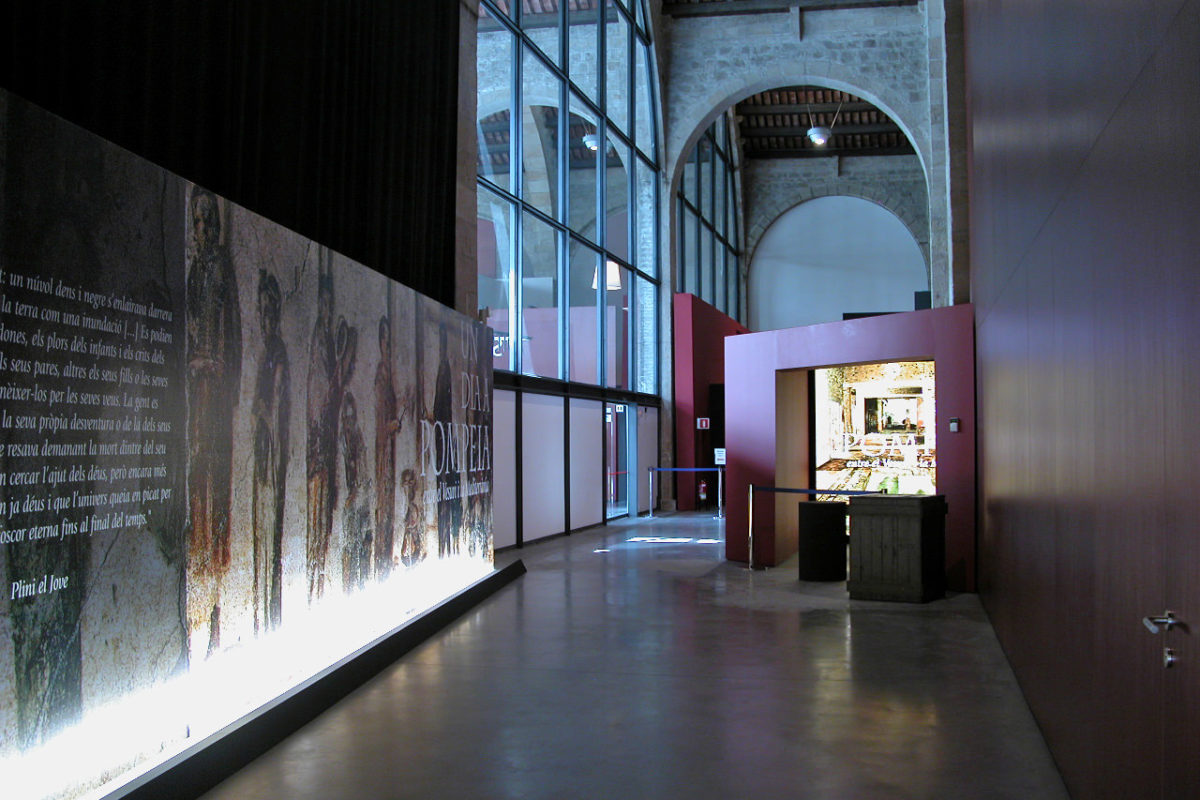 A Day in Pompeii: Maritime Museum of Barcelona