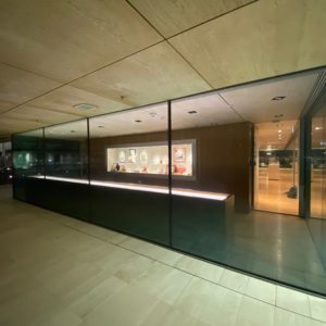 Display Gifts High Level Showcases